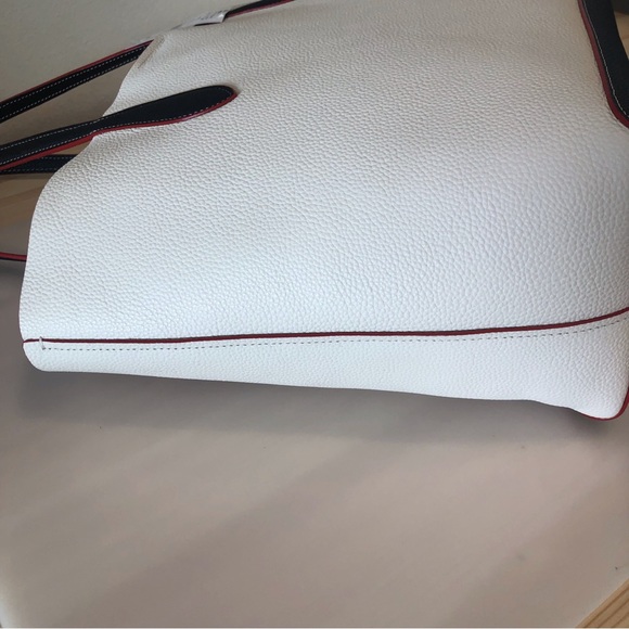 NWT COACH Tote Spring 2023 - Picture 8 of 11